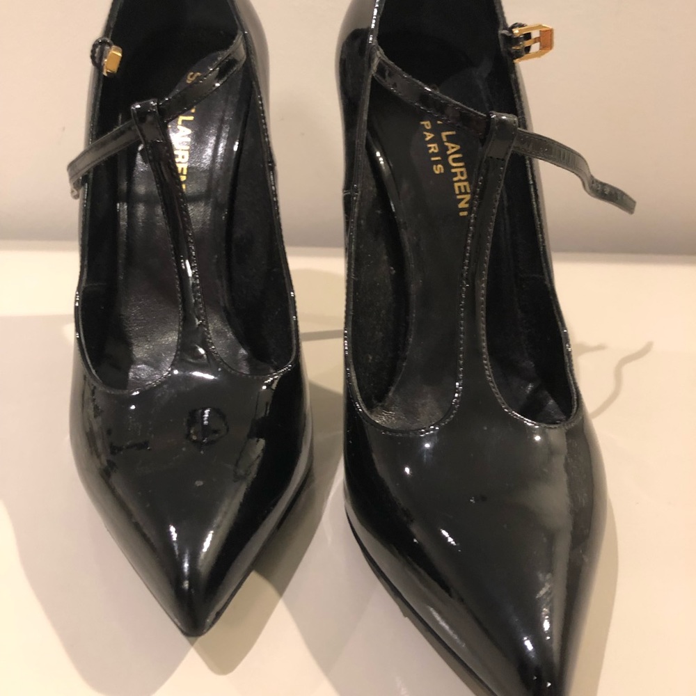 YSL patent T-Strap pump 37.5